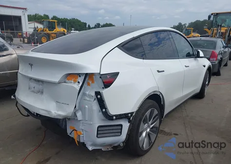 2023 Tesla Model Y Awd/Long Range Dual Motor All-Wheel Drive from USA, damaged, VIN 7SAYGDEE9PF772828